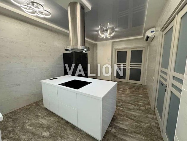 Продається розкішна 3-кімнатна квартира в ЖК Космополітен, вул. Дегтярівська 25А