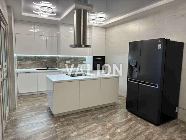 Продається розкішна 3-кімнатна квартира в ЖК Космополітен, вул. Дегтярівська 25А