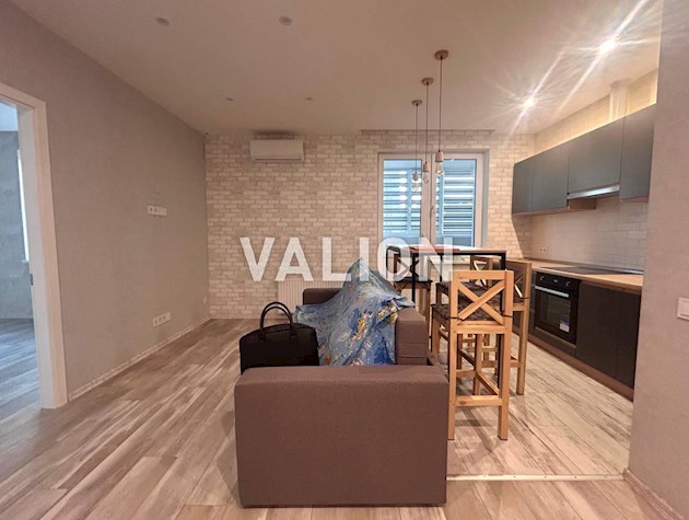 Продажа 2 ком. квартиры с ремонтом ЖК Новомостицко-Замковецкий