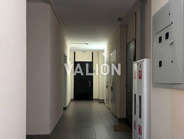 Продажа 2 ком. квартиры с ремонтом ЖК Новомостицко-Замковецкий