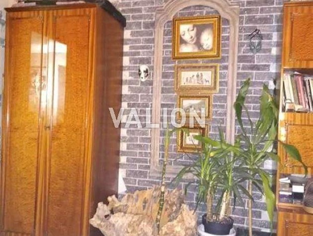 Продажа 2-к квартиры вул. Братиславская 34