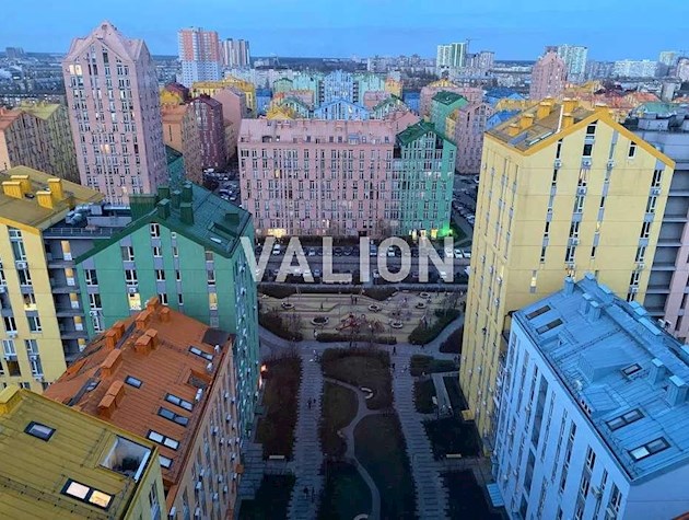 Продаж 2-кімнатної дворівневої квартири в ЖК Комфорт Таун