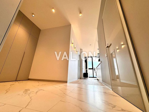 Продаж 2-к квартири вул. Василия Тютюнника 28а