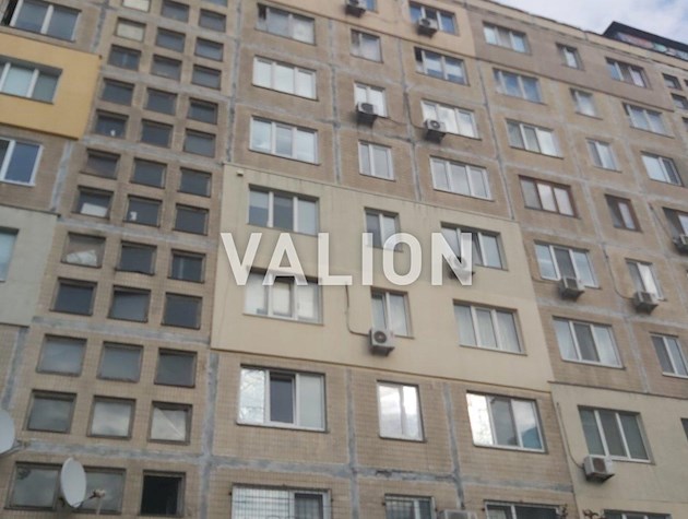 Продам 3-комнатную квартиру по ул.Приречная, 5. Правый берег.