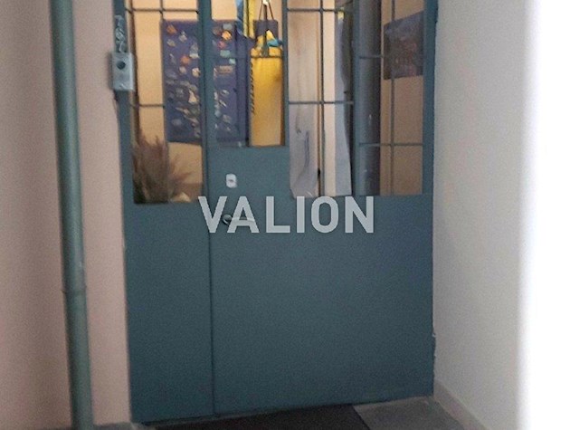 Продам 3-комнатную квартиру по ул.Приречная, 5. Правый берег.