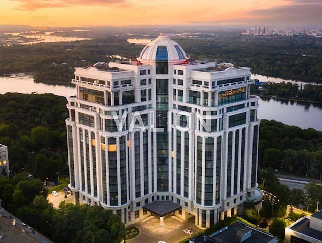 Продаж 4к-квартири вул. Івана Мазепи 11б, ЖК Diamond Hill