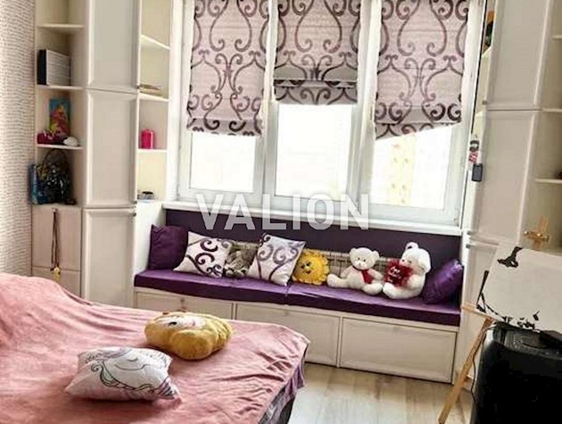 Продажа 3-комнатной квартиры по ул.Пчёлки Елены, 5