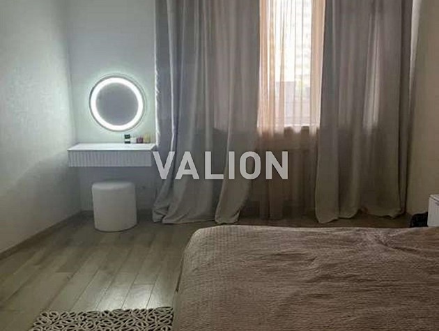 Продажа 3-комнатной квартиры по ул.Пчёлки Елены, 5