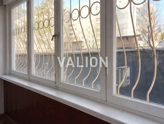 Продам 2-к квартиру в Дарницком районе, Бориспольская 32а