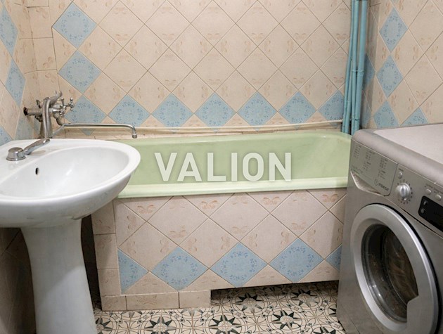 Продам 2-к квартиру в Дарницком районе, Бориспольская 32а