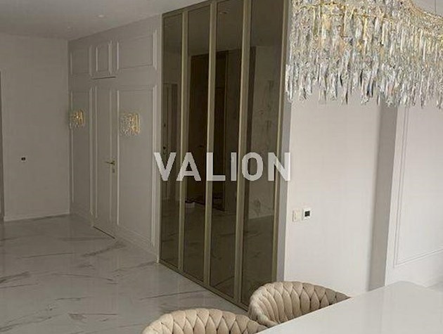 Продается квартира с ремонтом в ЖК Варшавский 2