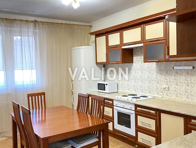 Без комиссии, продам 2-ком. квартиру с ремонтом. Метро Позняки-3 мин. пешком. Ул. Мишуги.