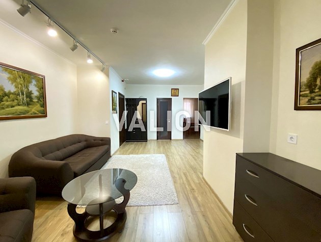 Без комиссии, продам 2-ком. квартиру с ремонтом. Метро Позняки-3 мин. пешком. Ул. Мишуги.