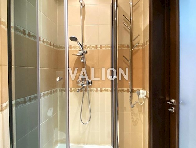 Без комиссии, продам 2-ком. квартиру с ремонтом. Метро Позняки-3 мин. пешком. Ул. Мишуги.