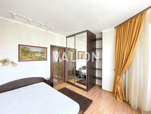 Без комиссии, продам 2-ком. квартиру с ремонтом. Метро Позняки-3 мин. пешком. Ул. Мишуги.