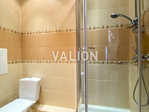 Без комиссии, продам 2-ком. квартиру с ремонтом. Метро Позняки-3 мин. пешком. Ул. Мишуги.