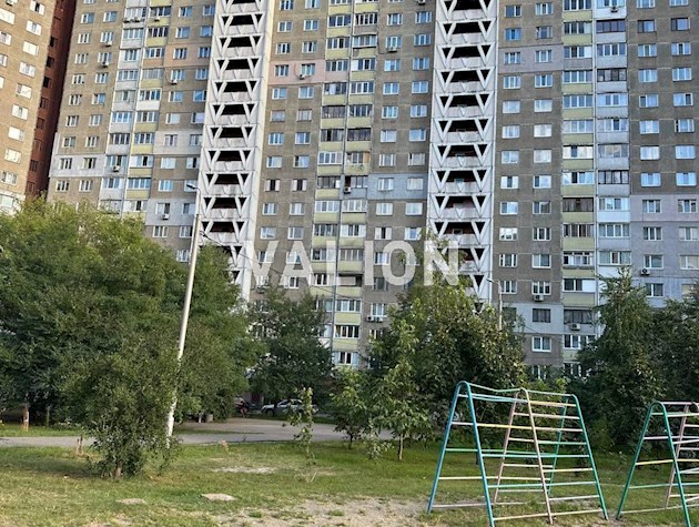 Продажа 2к квартиры на ул. Академика Заболотного 58 возле метро Теремки.