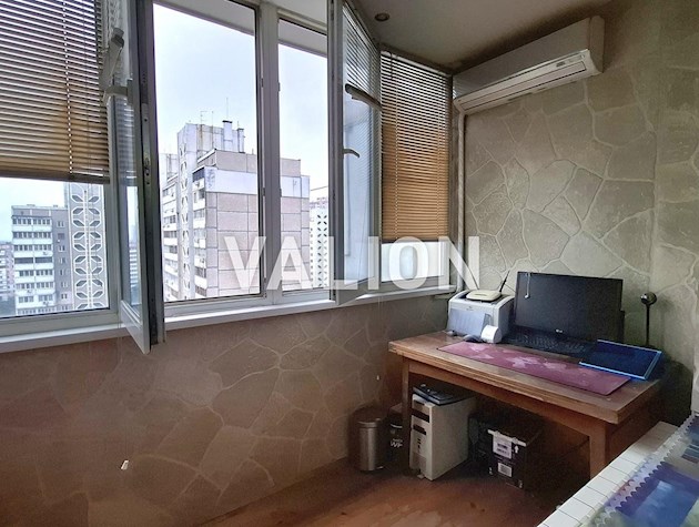 Продажа 2к квартиры, левый берег, Дарницкий, метро Позняки, по ул. Григоренка 36