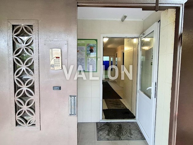 Продажа 2к квартиры, левый берег, Дарницкий, метро Позняки, по ул. Григоренка 36