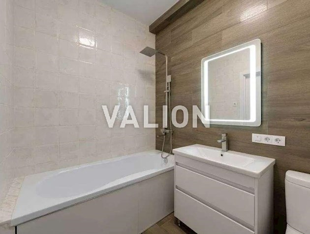 Продажа 1-комнатной квартиры. ЖК Новая Англия ул. Максимовича, 26в