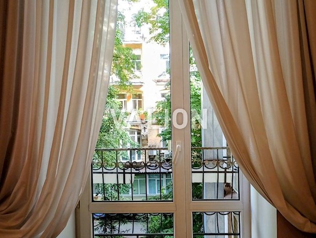 Продажа 2 комнатной квартиры в престижном доме, ул. Сечевых Стрельцов, 10, центр, Львовская площадь