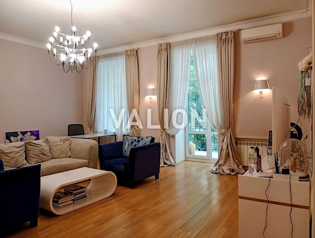 Продажа 2 комнатной квартиры в престижном доме, ул. Сечевых Стрельцов, 10, центр, Львовская площадь