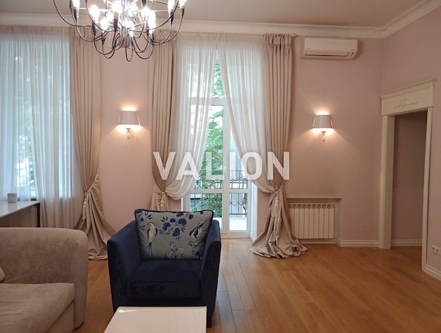 Продажа 2 комнатной квартиры в престижном доме, ул. Сечевых Стрельцов, 10, центр, Львовская площадь