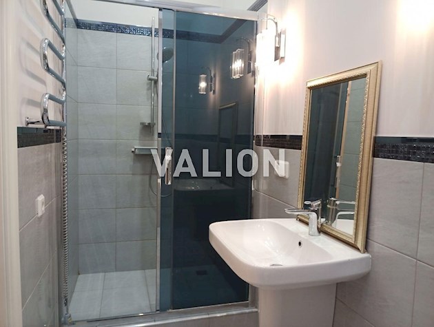 Продажа 2 комнатной квартиры в престижном доме, ул. Сечевых Стрельцов, 10, центр, Львовская площадь