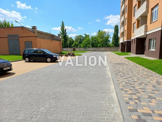 Продається 3-кімнатна квартира 85 кв. м ЖК Захисник по вул. Бориспільській, 19