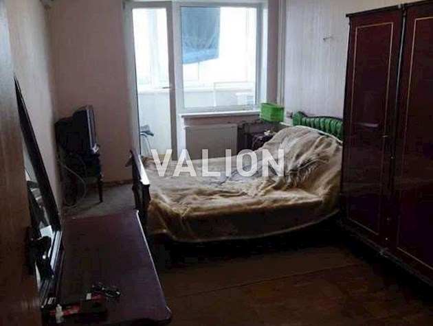 Продается просторная 3-х комнатная квартира по просп. Свободы,30а