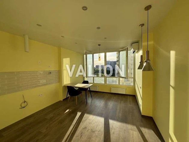 Продается 2-х комн. квартира в ЖК «Медовый» ул.Кадетский Гай, 10