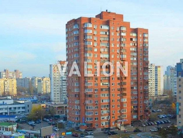 Продажа 4-комнатной квартиры ул. Анны Ахматовой 3