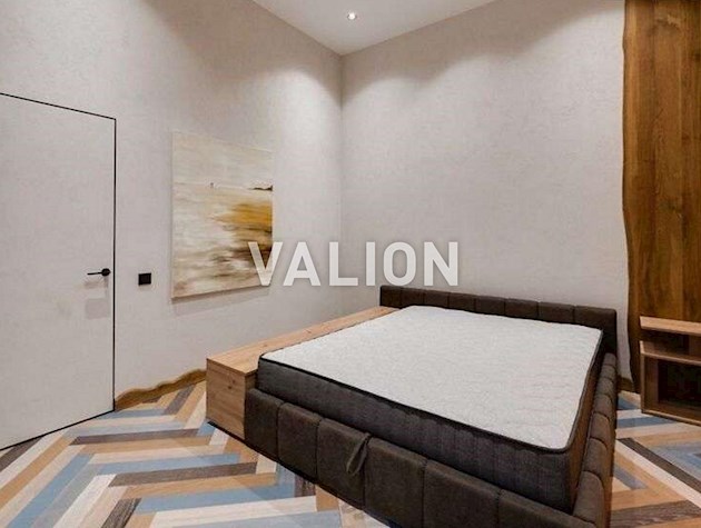 Продаж двокімнатної квартири на вул. Михайлівська, 6А