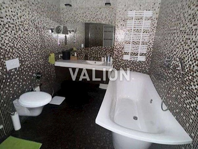 Продажа 4-комнатной квартиры на просп.Лобановского (Краснозвездный), 4а