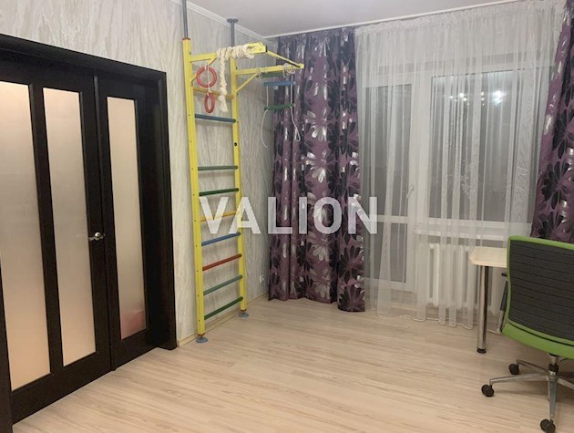 Продажа 3к квартиры 88 кв. м на ул. Левка Лукьяненко 15Г