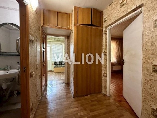 Продается 3-х комнатная квартира, 72,9м2 с ГАЗОМ, Троещина, ул. Оноре де Бальзака 77, 72,9/44,2/8,5, 2/16 этаж.