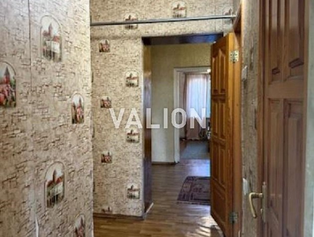 Продается 3-х комнатная квартира, 72,9м2 с ГАЗОМ, Троещина, ул. Оноре де Бальзака 77, 72,9/44,2/8,5, 2/16 этаж.