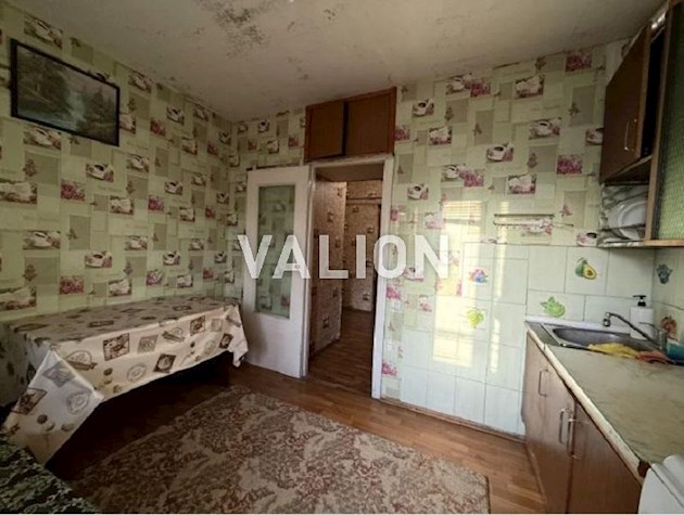 Продается 3-х комнатная квартира, 72,9м2 с ГАЗОМ, Троещина, ул. Оноре де Бальзака 77, 72,9/44,2/8,5, 2/16 этаж.