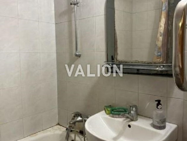 Продается 3-х комнатная квартира, 72,9м2 с ГАЗОМ, Троещина, ул. Оноре де Бальзака 77, 72,9/44,2/8,5, 2/16 этаж.