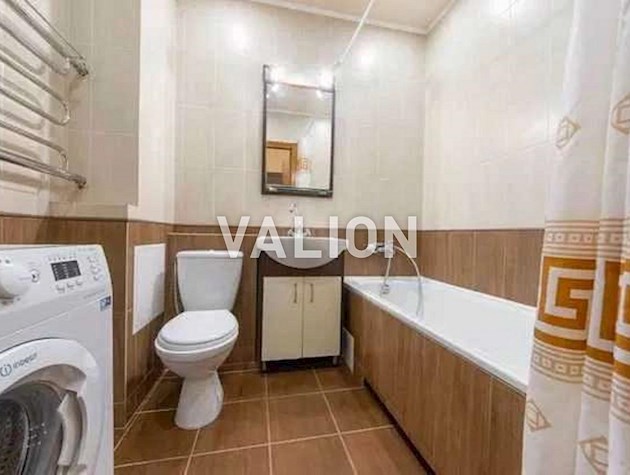 Продам 1-комнатную квартиру, 43 м2, ул. Е.Пчелки 2Б.