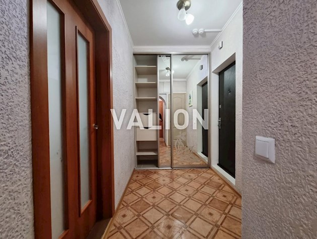 Без %.Продам 1 комнатную квартиру ул. Урловская,38 Позняки