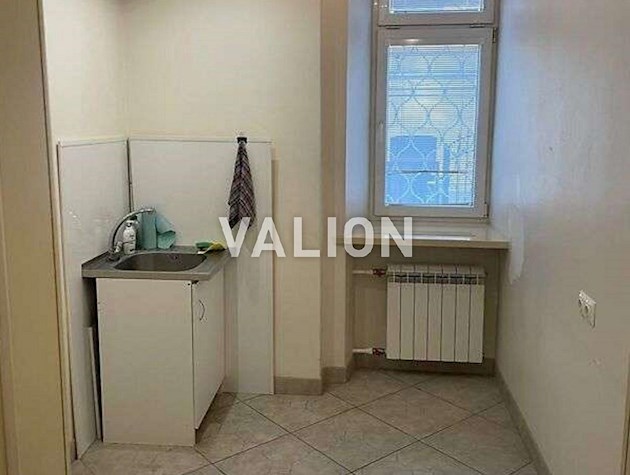 Продається 4-кімнатна квартира Крутий узвіз, 5