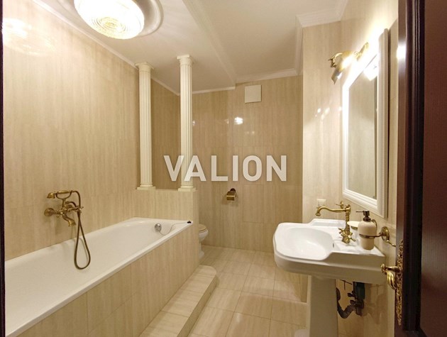 Продажа 4-комнатной квартиры по ул. Александра Мишуги 2, Дарницкий район