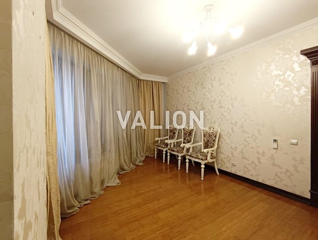 Продажа 4-комнатной квартиры по ул. Александра Мишуги 2, Дарницкий район