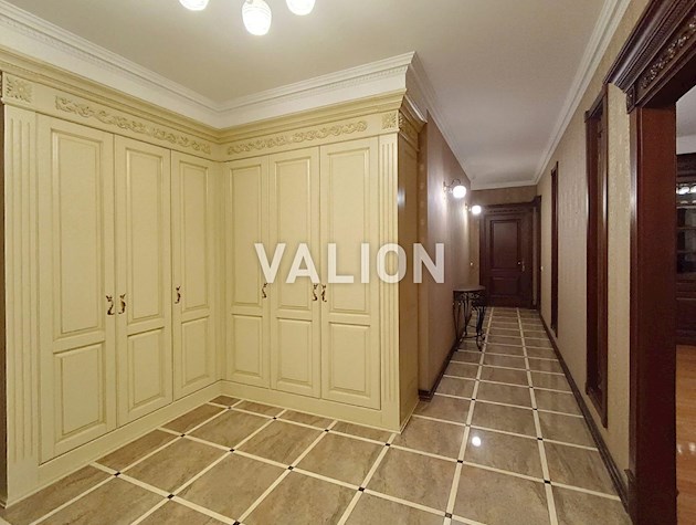 Продажа 4-комнатной квартиры по ул. Александра Мишуги 2, Дарницкий район