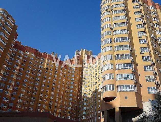 Продажа 4-комнатной квартиры по ул. Александра Мишуги 2, Дарницкий район