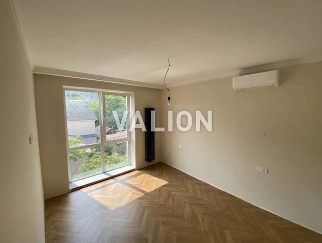 Продаж 2-кімнатної квартири по вул.Профспілкова, 5а