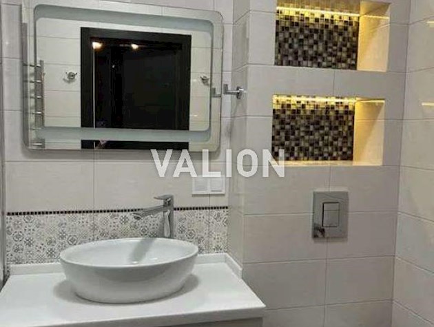 Продажа 1-к квартиры ул. Елены Телиги 3в