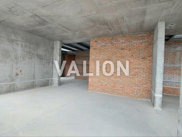 Видовий 3к пентхаус у будинку бізнес-класу вул. Січових Стрільців,44а в історичній частині Києва з терасою на даху