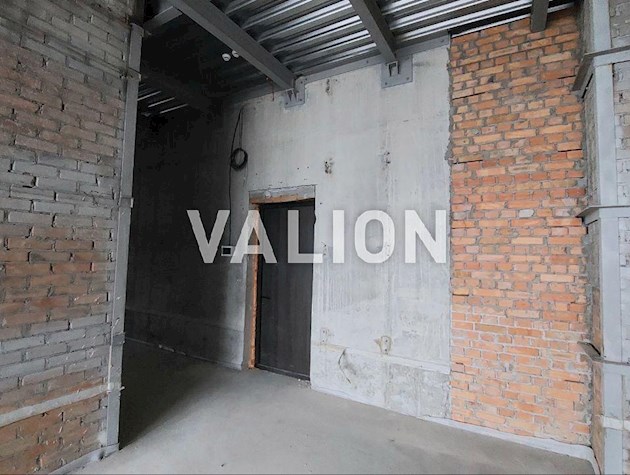 Видовий 3к пентхаус у будинку бізнес-класу вул. Січових Стрільців,44а в історичній частині Києва з терасою на даху